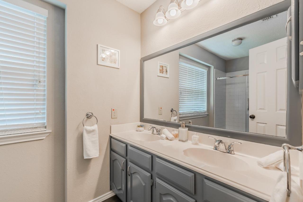 * *Astounding House **Perfect For Family And Friends , Pool , Hot Tub, & Game Room Allen Exteriér fotografie
